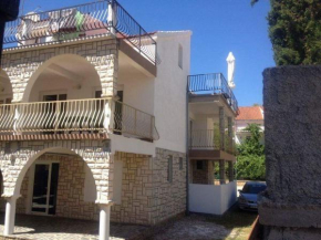 Apartmani Ema